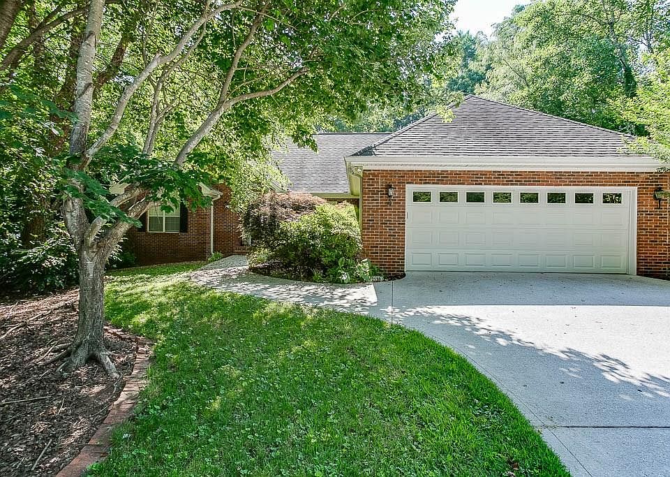 1st image of 2130 Imperial Dr