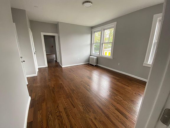 4th image of 474 Centre St Floor 2