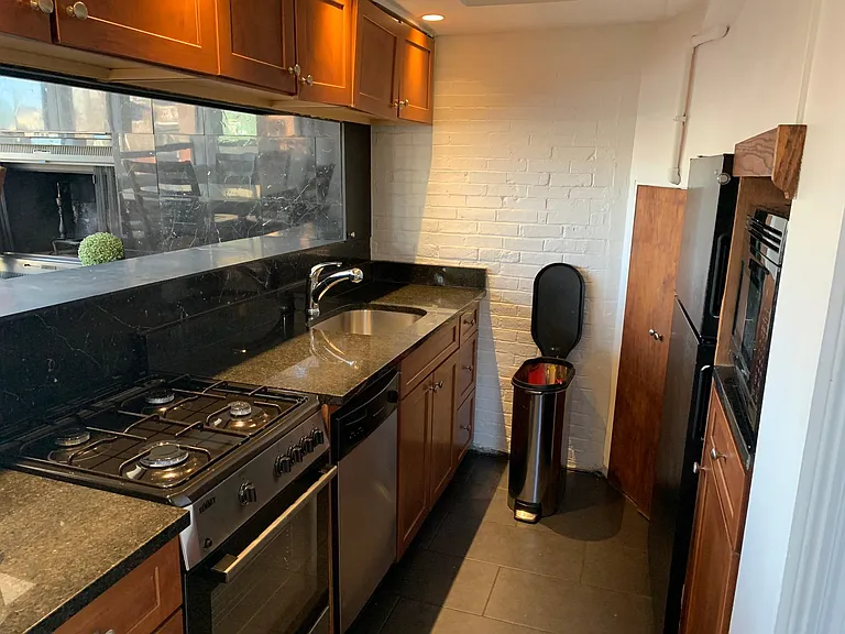 113 Beacon St #Penthouse 6 — Photo 14