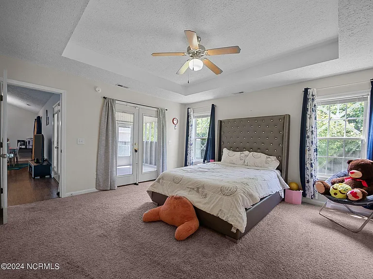 204 Jasmine Ln — Photo 33