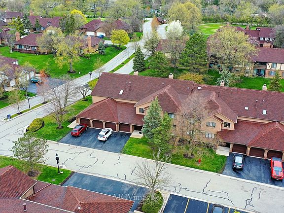 3rd image of 7854 W Oak Hills Ct #1