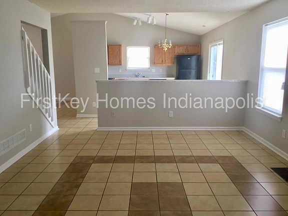 5th image of 3613 Rock Maple Dr