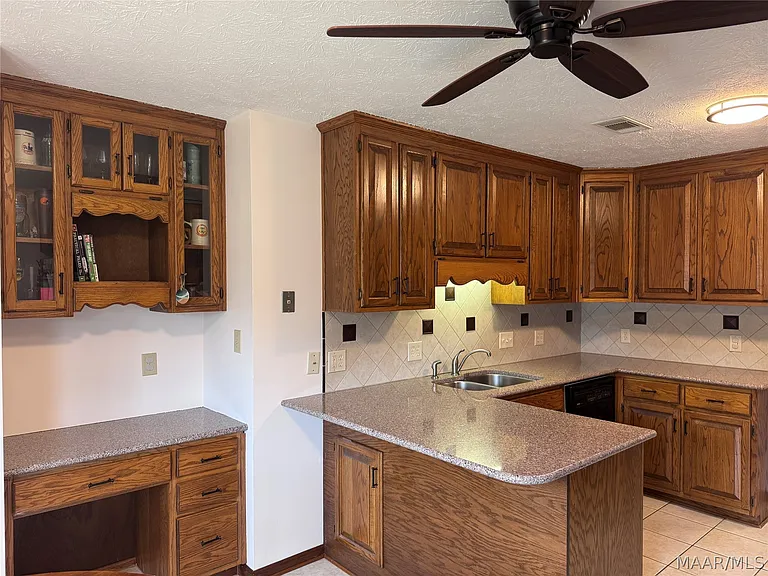 5740 Jane Rd — Photo 28