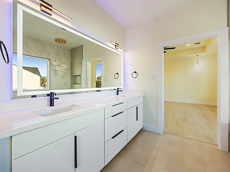 7125 England St — Photo 25