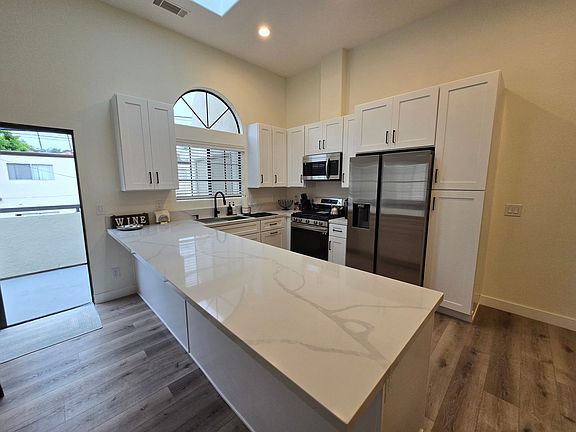 3rd image of 1860 Missouri St Unit 2
