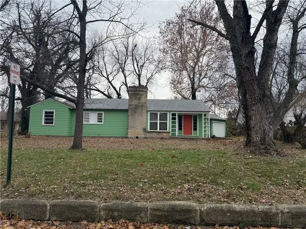201 E Cottonwood St, Independence, KS 67301