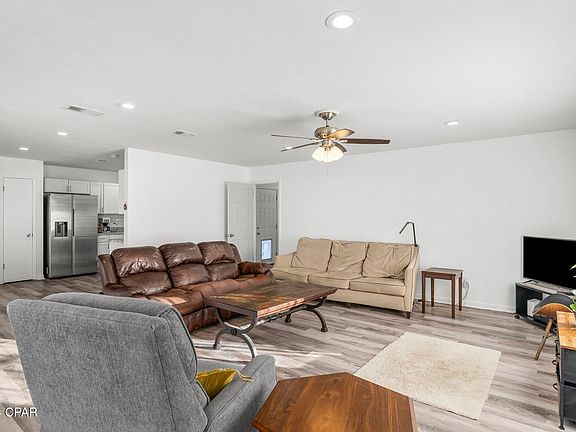 5th image of 505 Old Hickory St