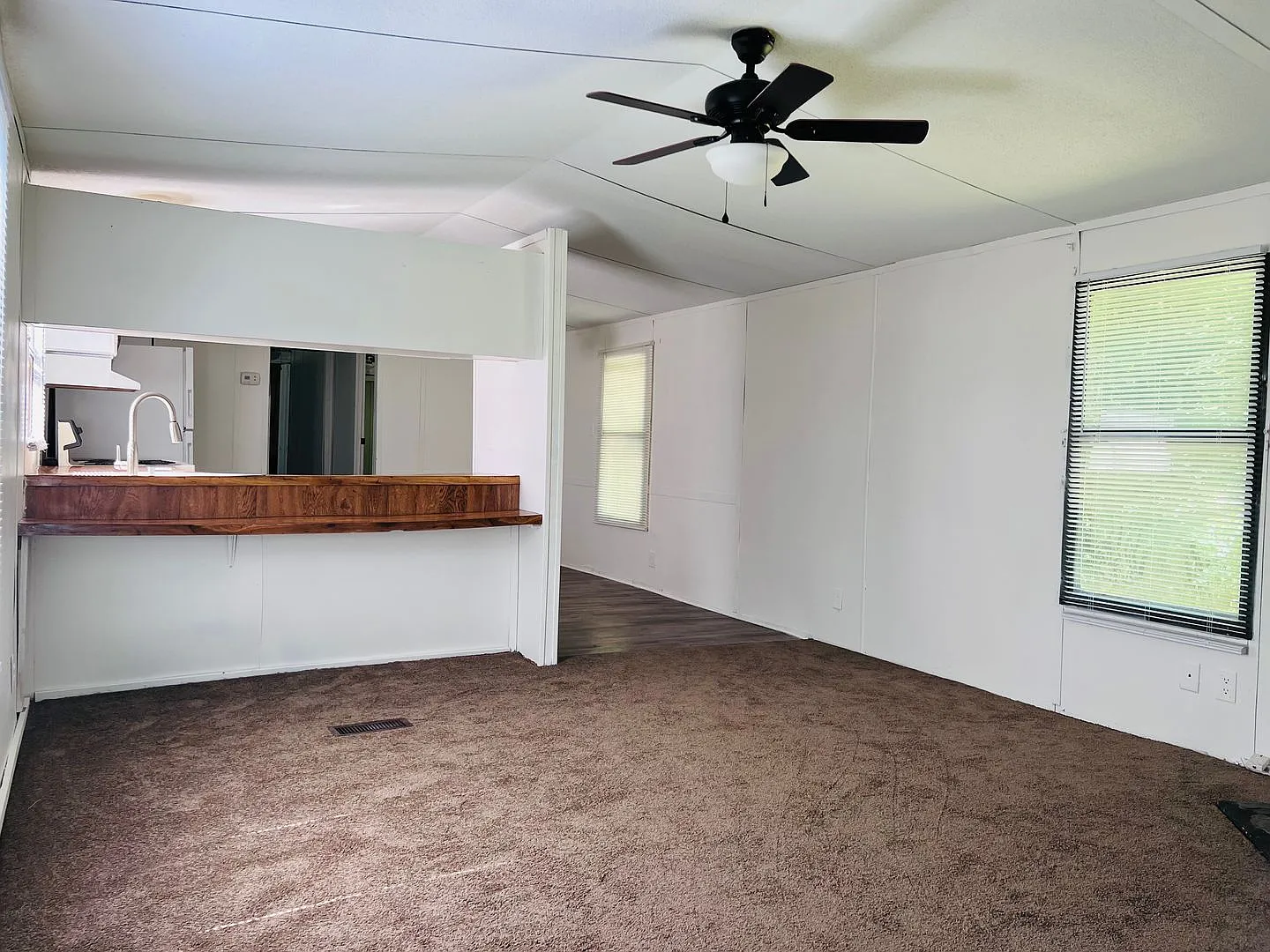 Mobile Home For Rent in Franklinton, NC — Photo 3