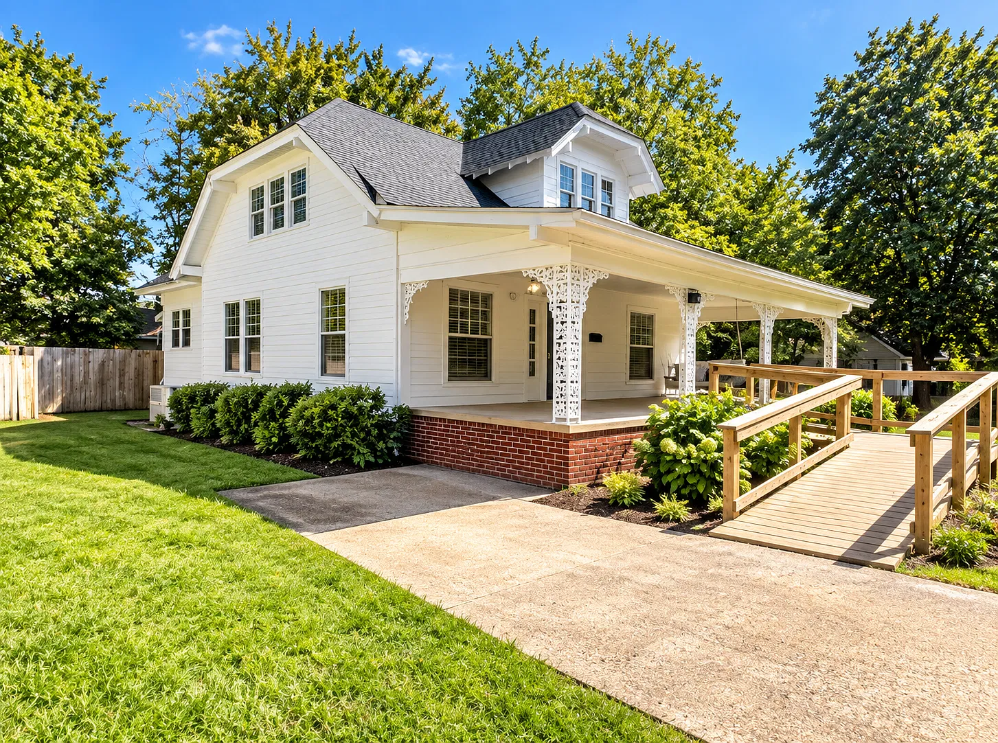 202 Elm Street - Covington TN - 1 — Photo 2