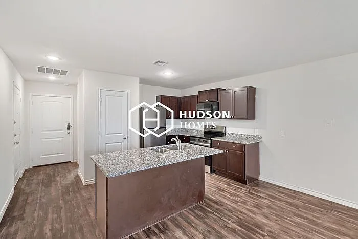 1014 David Ave — Photo 5