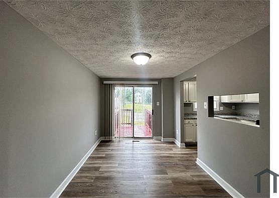 4th image of 2607 S Paca St