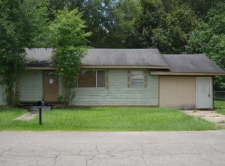 203 Cottonwood St, Picayune, MS 39466
