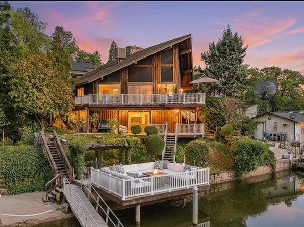 450 Lakeview Rd, Copperopolis, CA 95228