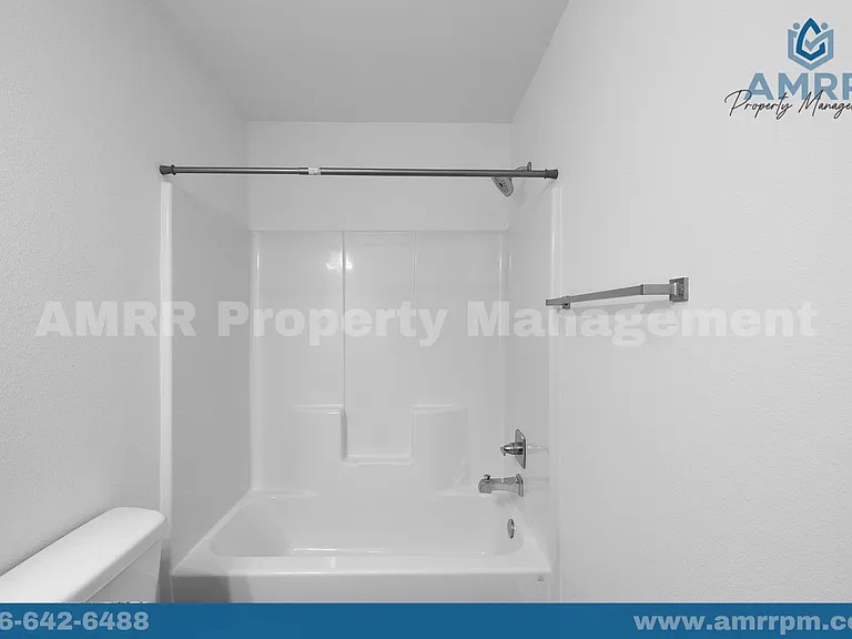 621 Short Leaf Ln — Photo 13