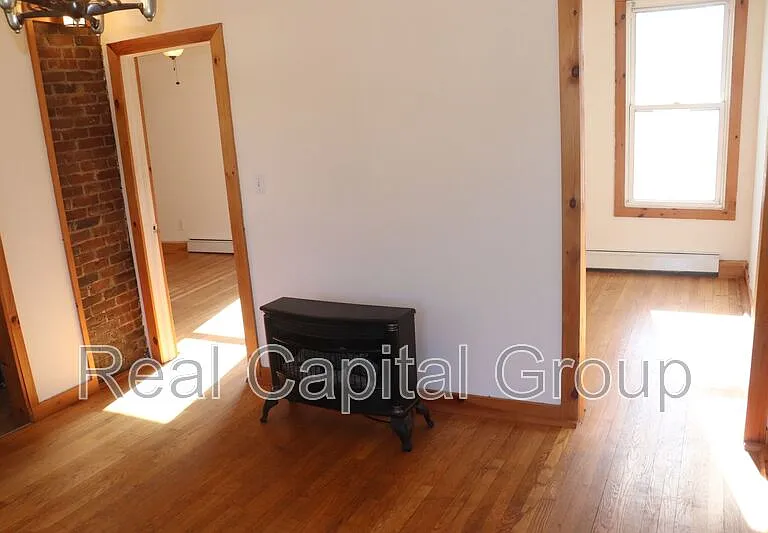 5 Ferris St #2 — Photo 6