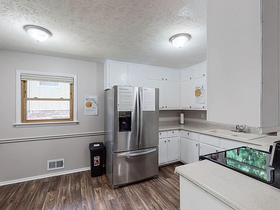 3rd image of 530 San Marcos Way #12767991