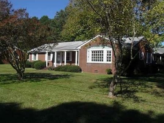2nd image of 4700 Manor Ave