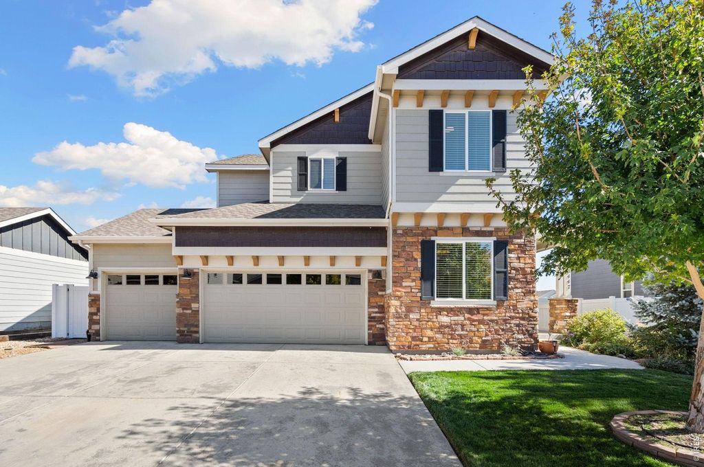 5447 Bexley Dr