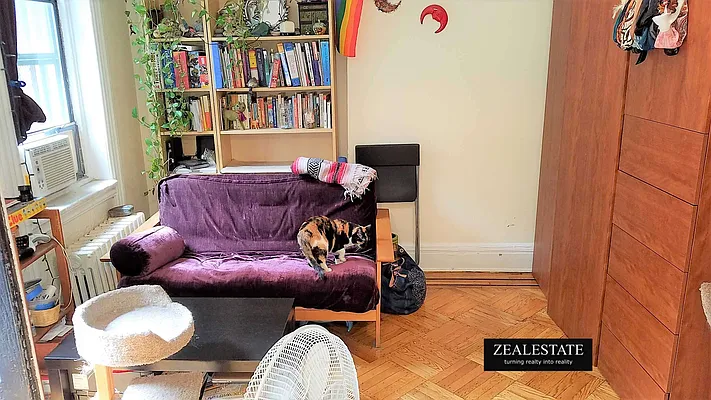 Rented by ZealEstate Group Inc | media 35