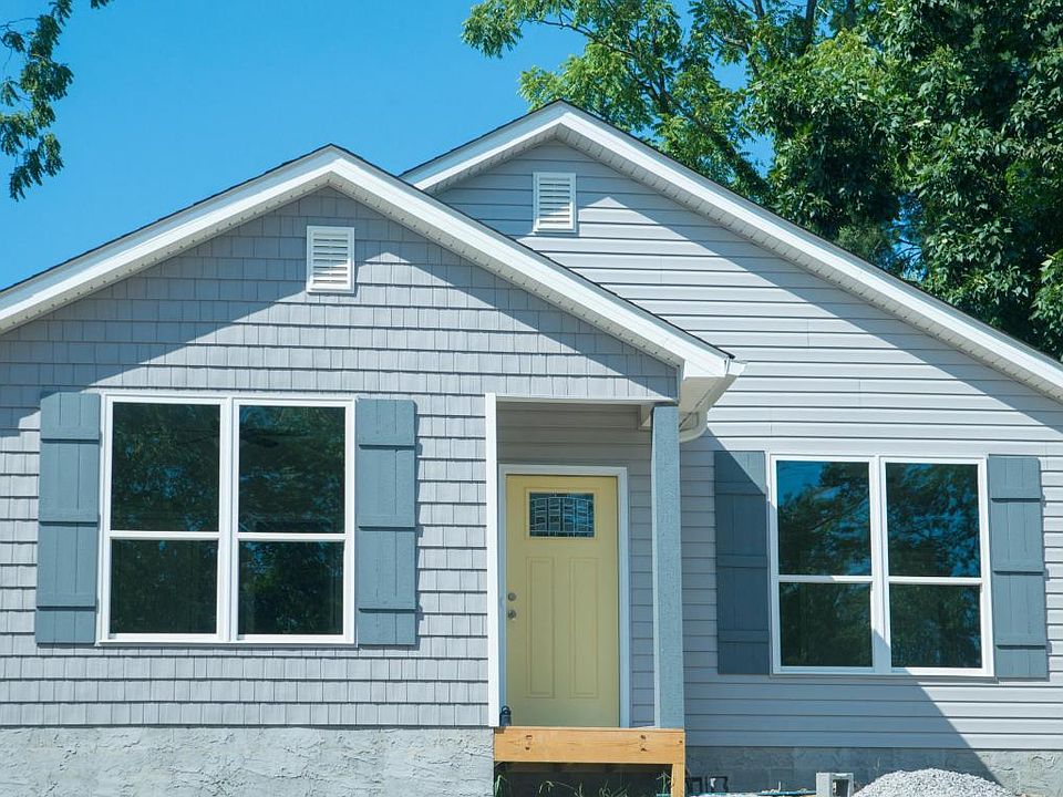 1st image of 3813 Kingwood Cir #16