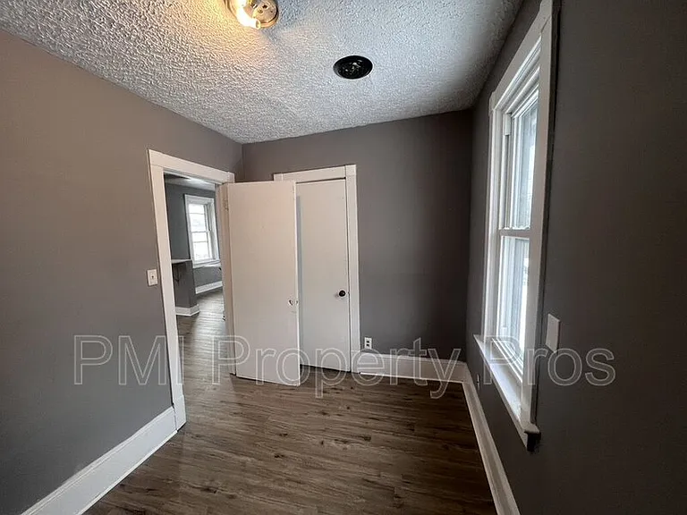 2945 N 23rd St — Photo 40