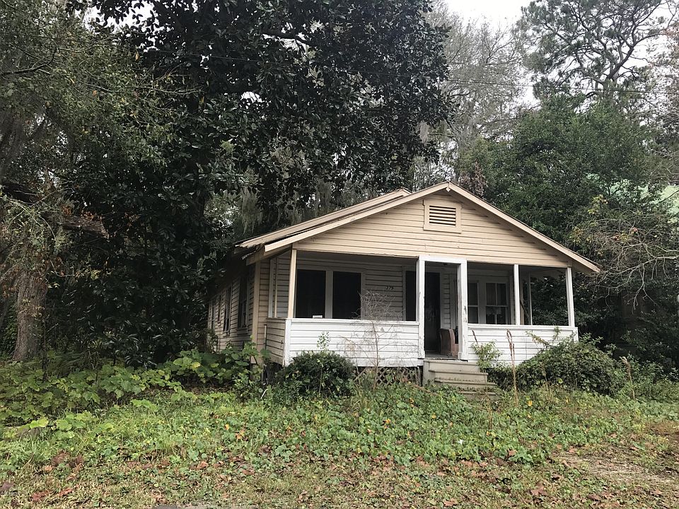 1st image of 379 CHERRY Street N