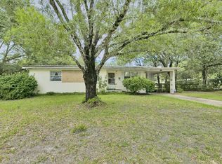 2560 Burlingame Dr E, Jacksonville, FL 32211