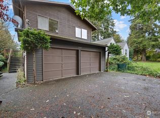 129 N 136th St, Seattle, WA