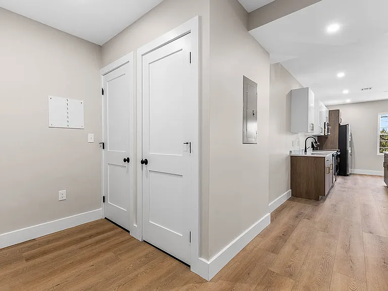 The Block at 22 Everett St — Photo 59