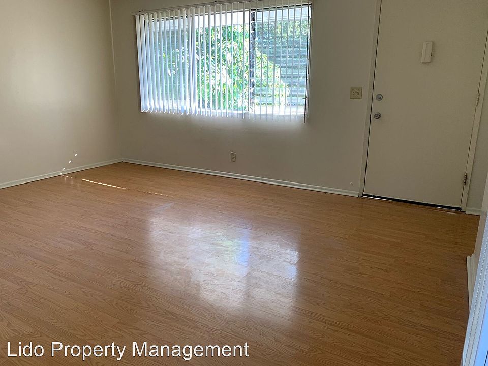 1st image of 9581 Alwood Ave #8
