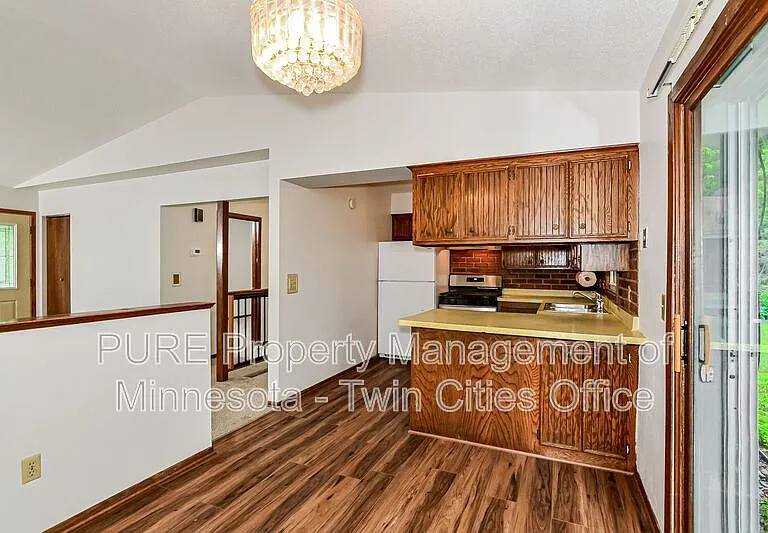 7441 Major Ave N — Photo 6