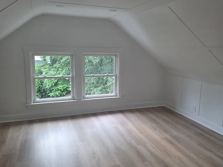 4304 33rd Ave #2 — Photo 9