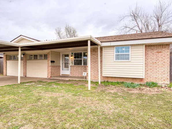 924 NW 14th St, Moore, OK 73160