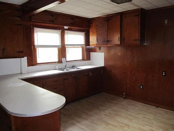 5th image of 2320 Glenwood Dr