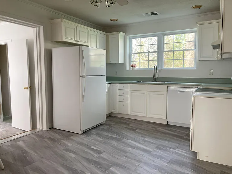 4080 Bernard Rd — Photo 5