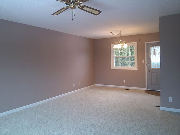 4th image of 638 34th Avenue Ct W