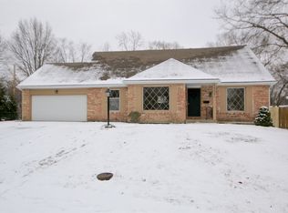 10001 Knox Dr, Overland Park, KS 66212