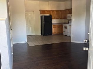 412 Central Park Dr APT C, Arlington, TX 76014