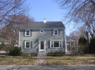 17 Mohawk Rd, Marblehead, MA 01945