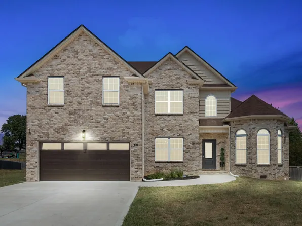 320 Bluebriar Trce, Clarksville, TN 37043