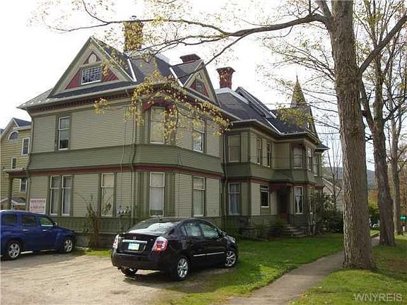 2nd image of 316 Laurens St APT B