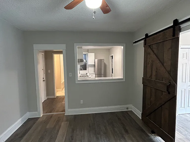 144 Locke St S #3 — Photo 15