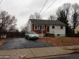 14301 Randall Dr, Woodbridge, VA