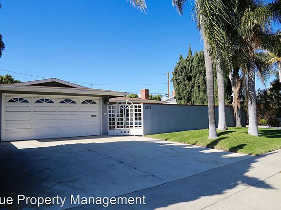 5th image of 2913 Royal Palm Dr