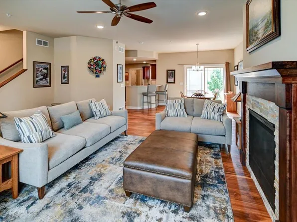 2537 New Town Drive, Sun Prairie, WI 53590