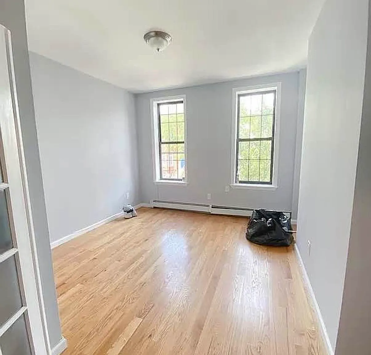 542 Bainbridge Street — Photo 3