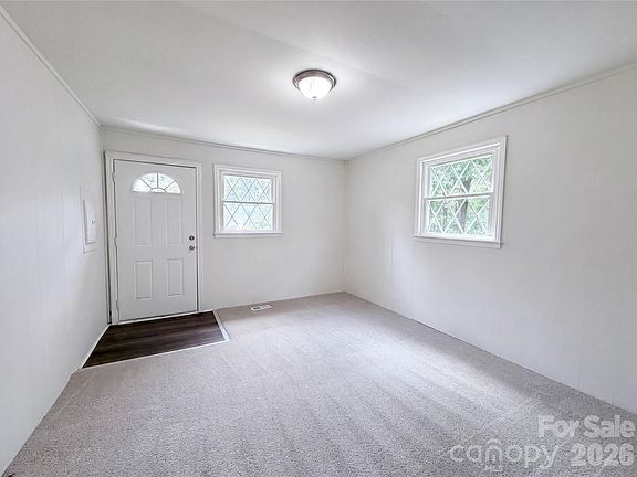 3rd image of 313 Black St