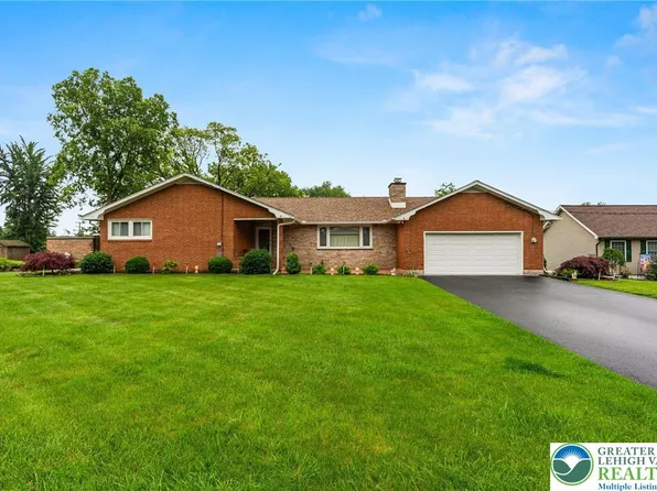 194 Gallagher Rd, Whitehall, PA 18052
