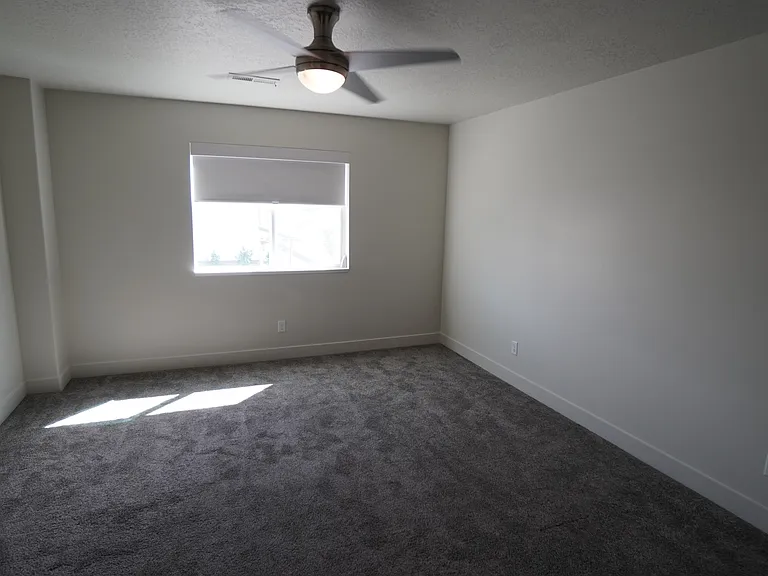 3965 S 3485 W — Photo 20