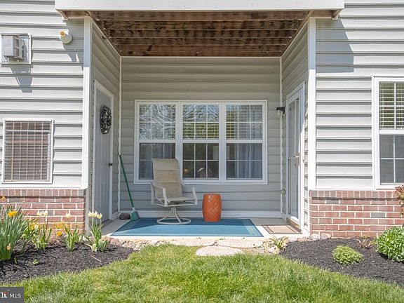 3rd image of 568 Hopkins Landing Dr #568